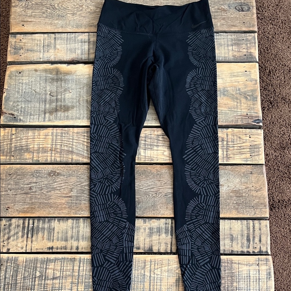 Nike Black Patterned Leggings